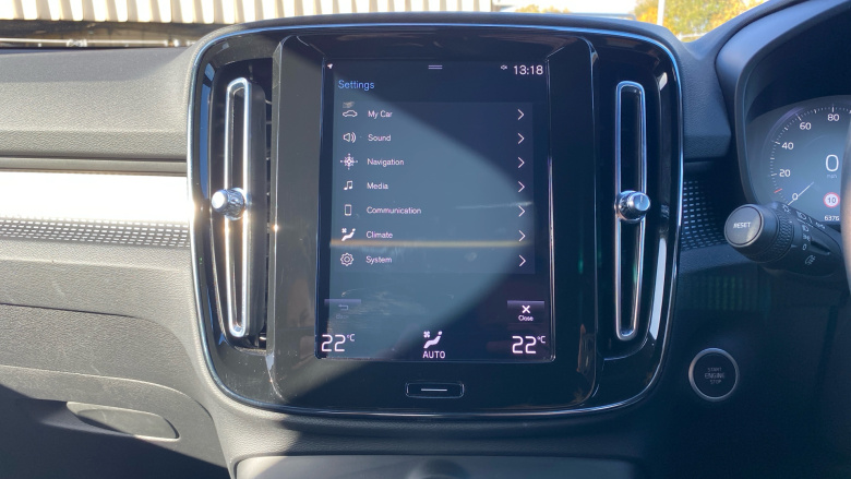 Volvo Xc40 1.5 T3 [163] R DESIGN 5dr Geartronic Petrol Estate